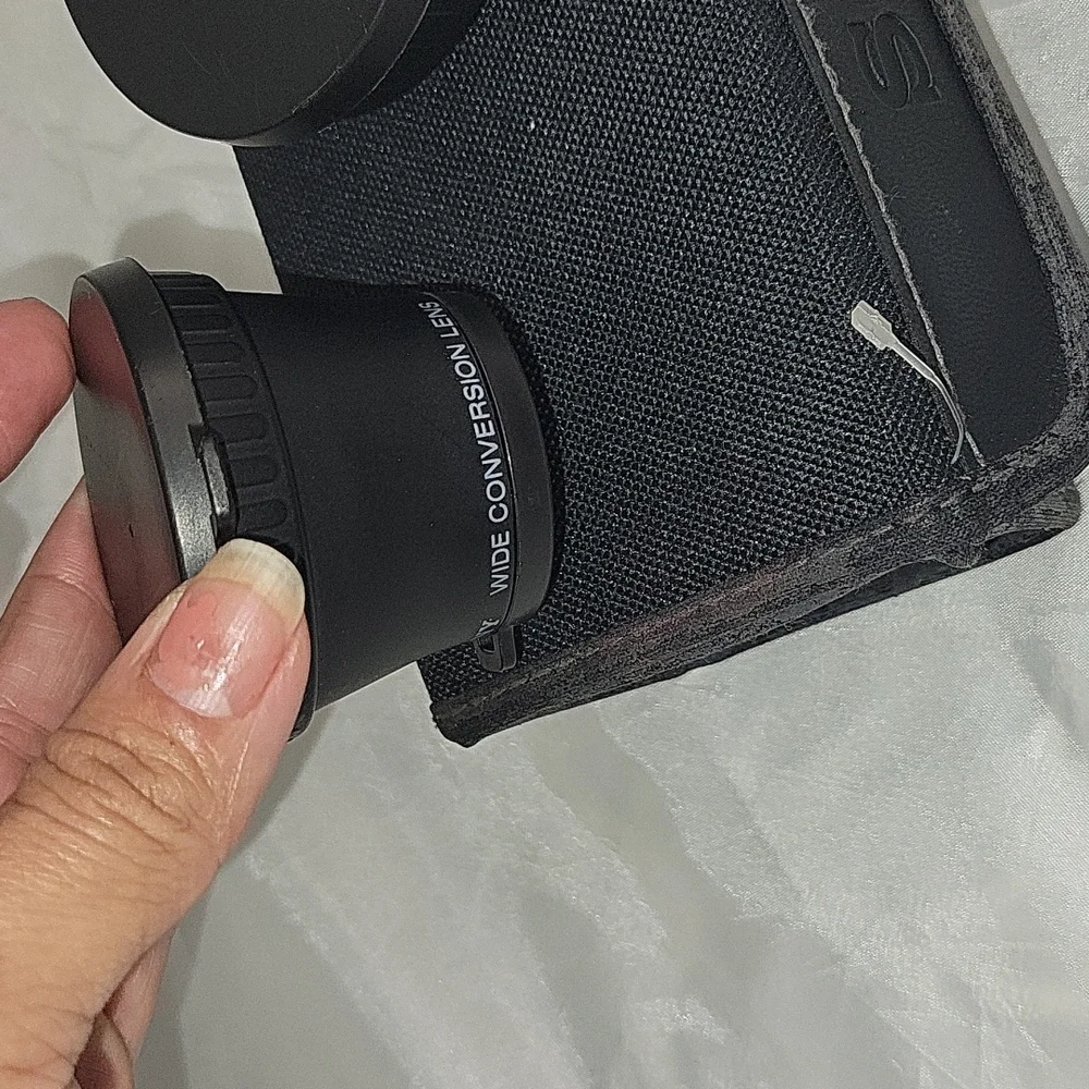 Sony wide and tele conversion lens